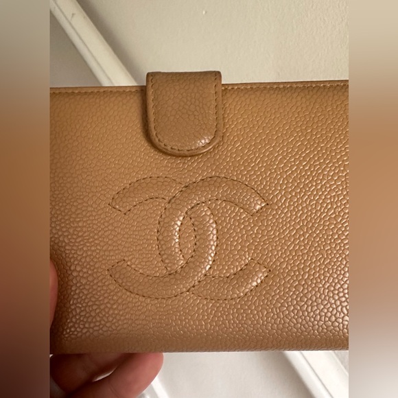 Chanel Caviar Leather Kiss Lock Wallet - Picture 5 of 17